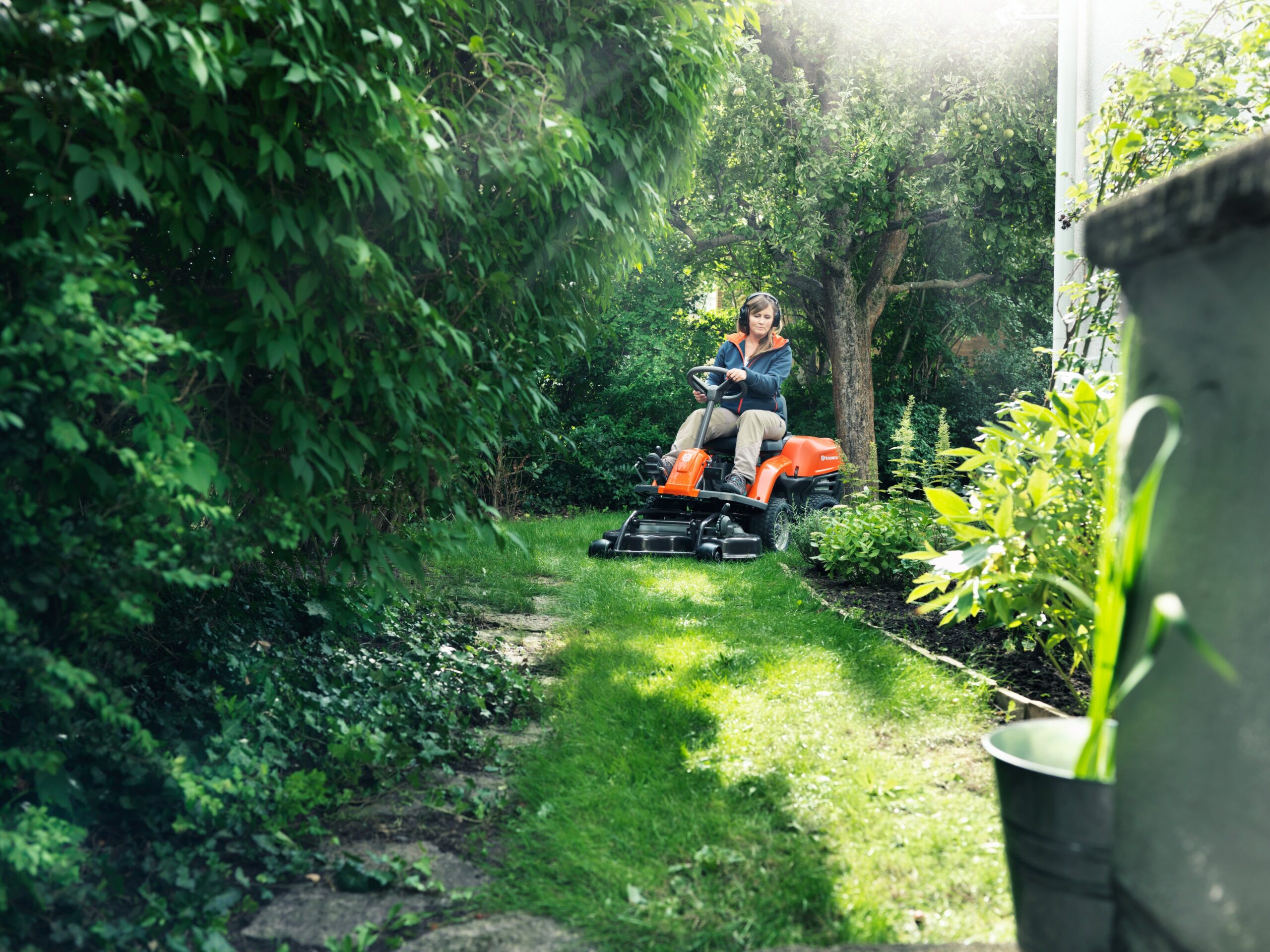 Husqvarna R 112C töös Husqvarna R 112C töös